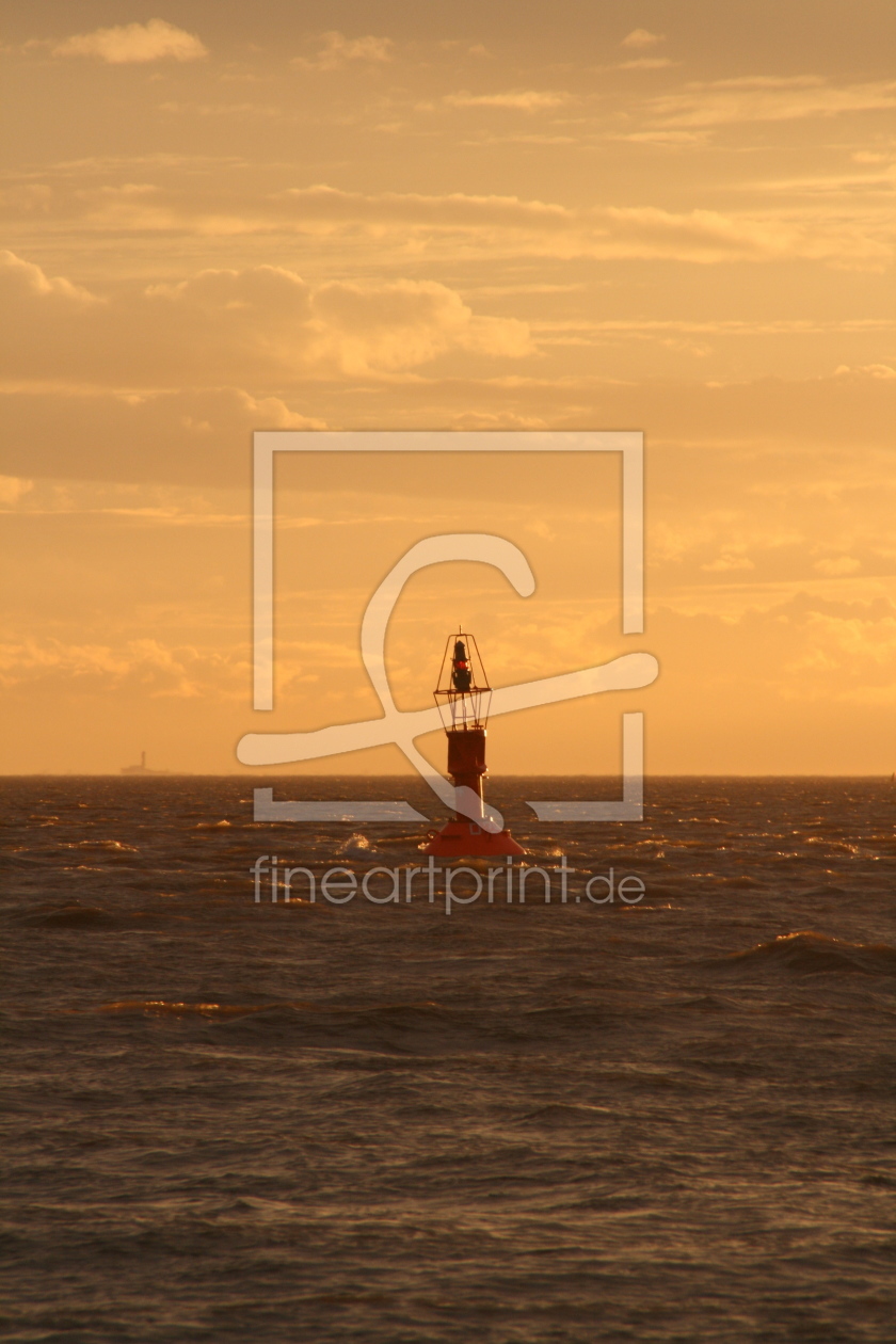 Bild-Nr.: 10056097 Backbordtonne im Sonnenuntergang erstellt von illian