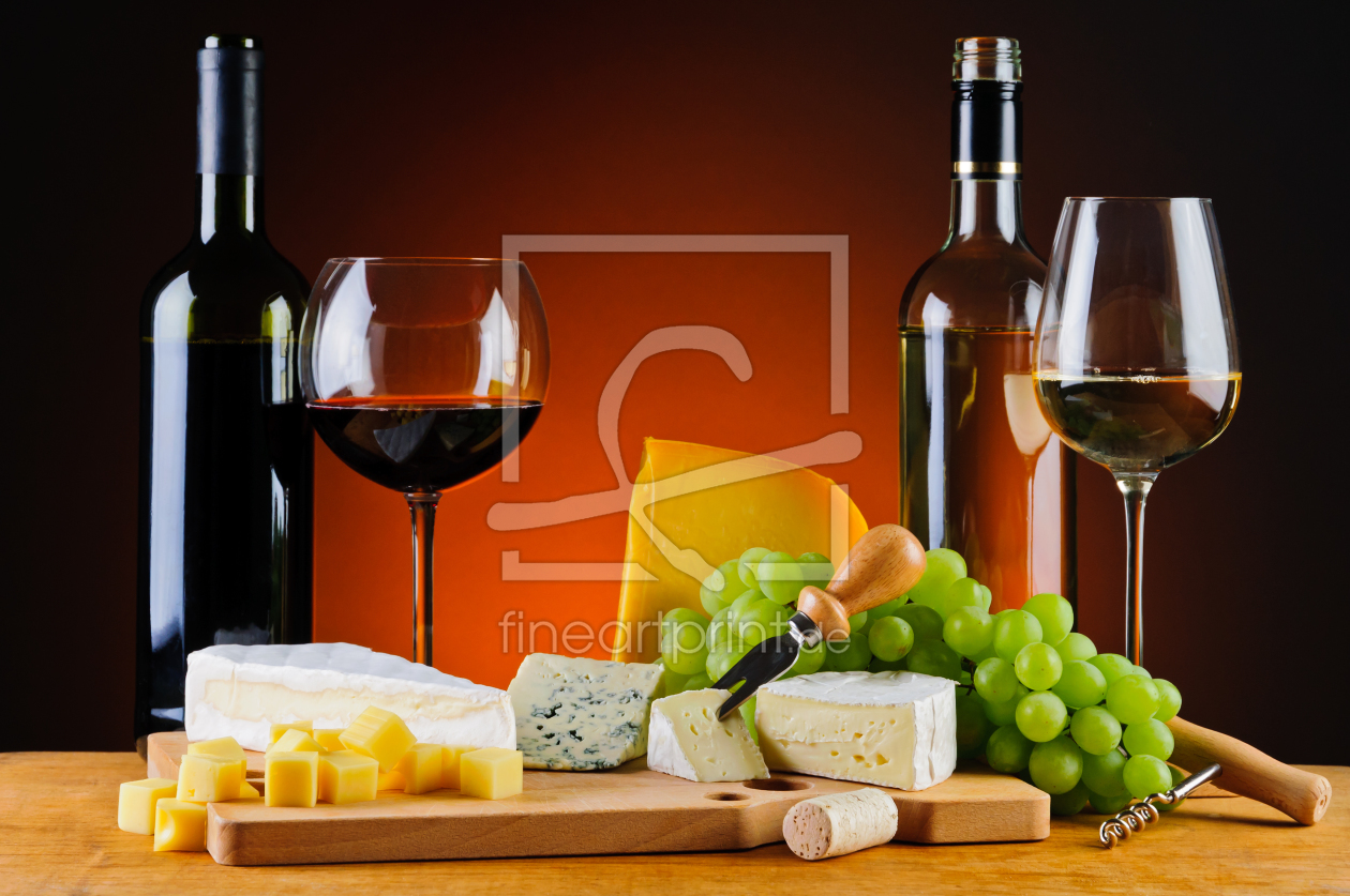 Bild-Nr.: 10972554 Käse, Wein und Trauben erstellt von Christian Draghici