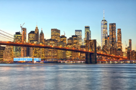 Brooklyn Bridge und Skyline von Manhattan/12049108