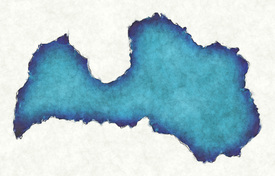 Lettland Landkarte in blauen Wasserfarben/12427793