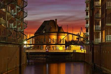 Bild-Nr: 10263213 Sonnenuntergang Speicherstadt Erstellt von: Klaus Kehrls