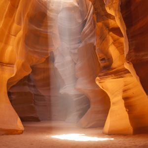 Bild-Nr: 11329763 Antelope Canyon – Einzigartiger Lichtstrahl Erstellt von: Melanie Viola