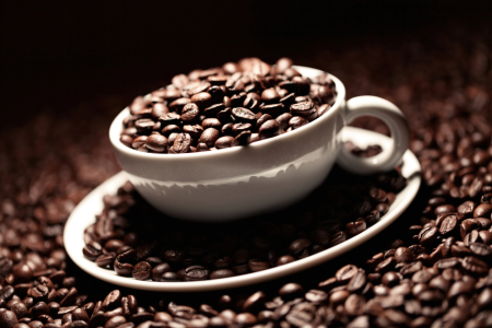 Bild-Nr: 11439673 Kaffee - Tasse mit Kaffeebohnen Erstellt von: Thomas und Ramona Geers