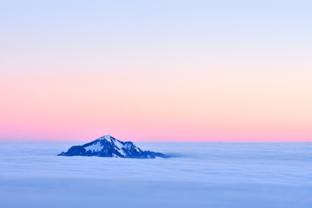 Bild-Nr: 12033774 Berg bei Morgendämmerung über Wolkenmeer Erstellt von: Andreas Föll
